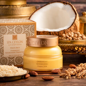 WHITE RICE AYURVEDA - Nährende, regenerierende Anti-Aging Nachtcreme für sensible, trockene und reife Haut